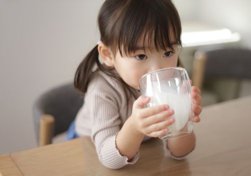 牛乳の常温放置はどのくらい大丈夫？春夏秋冬・気温に分けて詳しく調査！